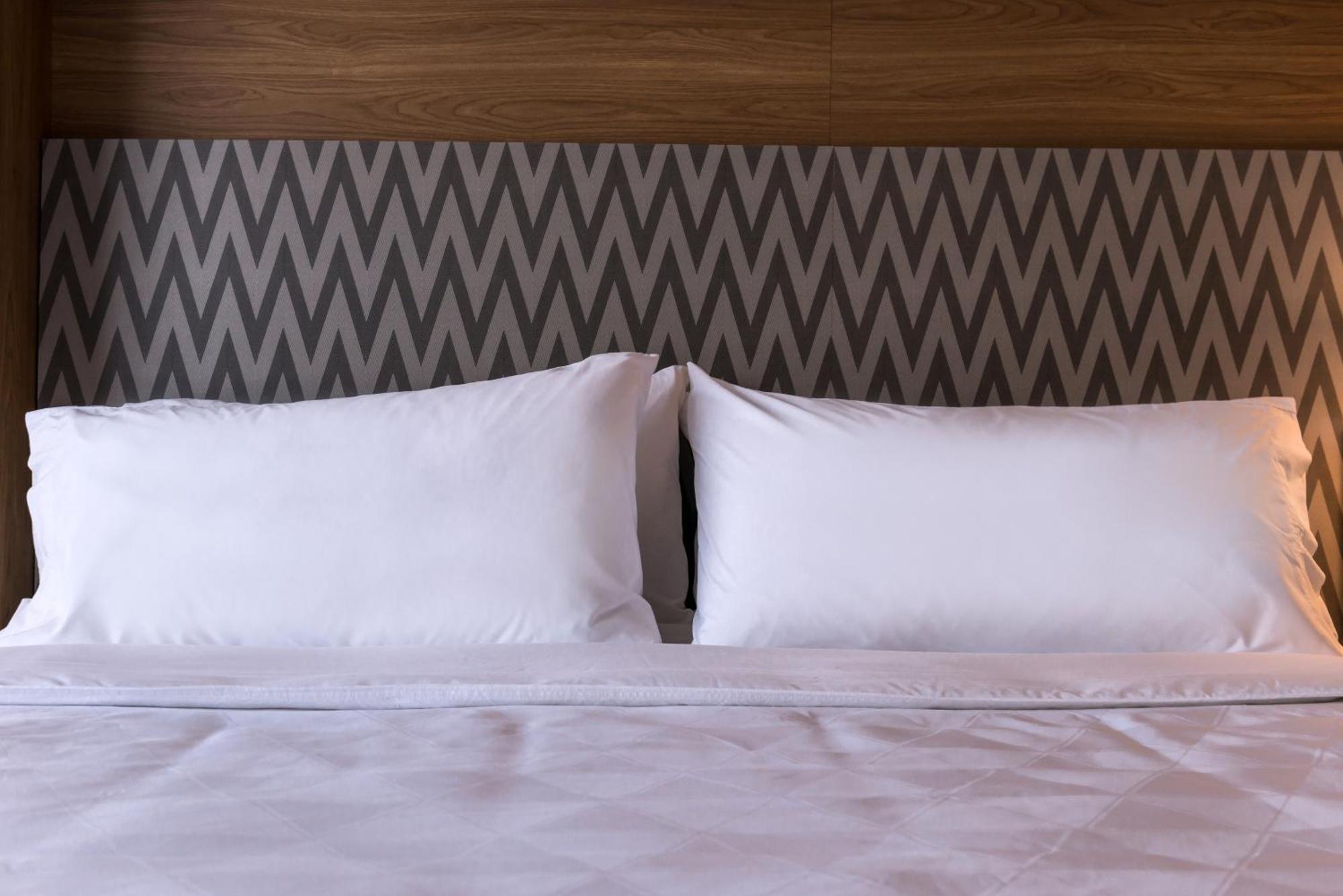 Holiday Inn Detroit Northwest - Livonia By Ihg Extérieur photo