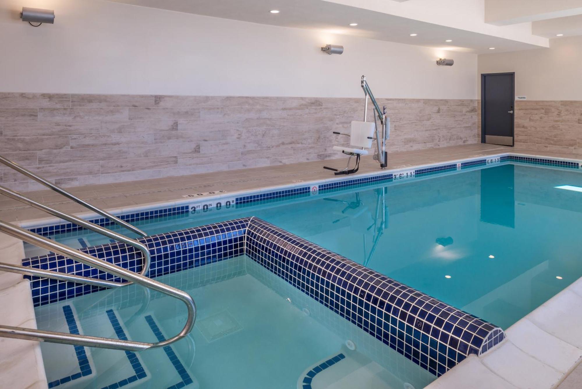 Holiday Inn Detroit Northwest - Livonia By Ihg Extérieur photo