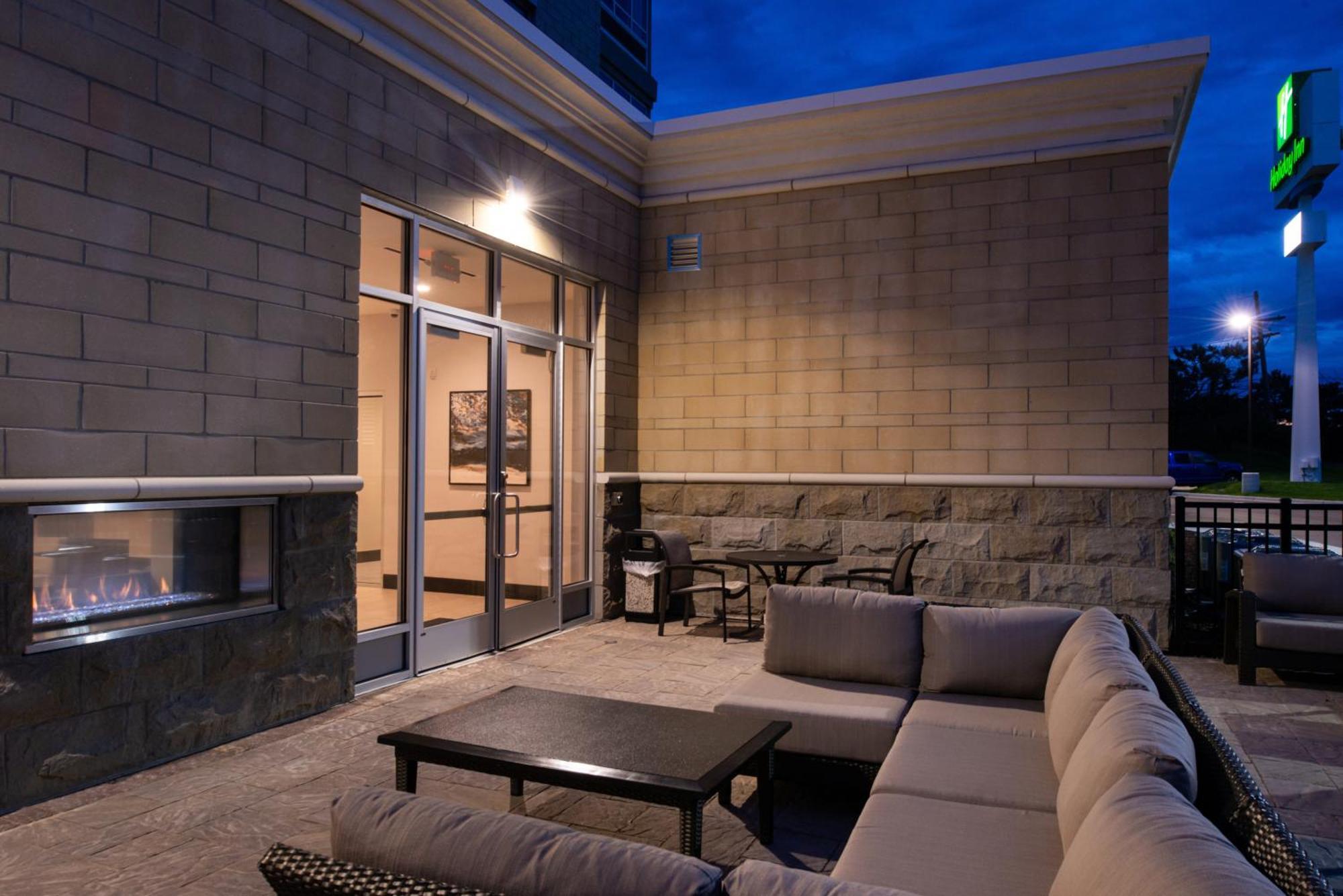 Holiday Inn Detroit Northwest - Livonia By Ihg Extérieur photo