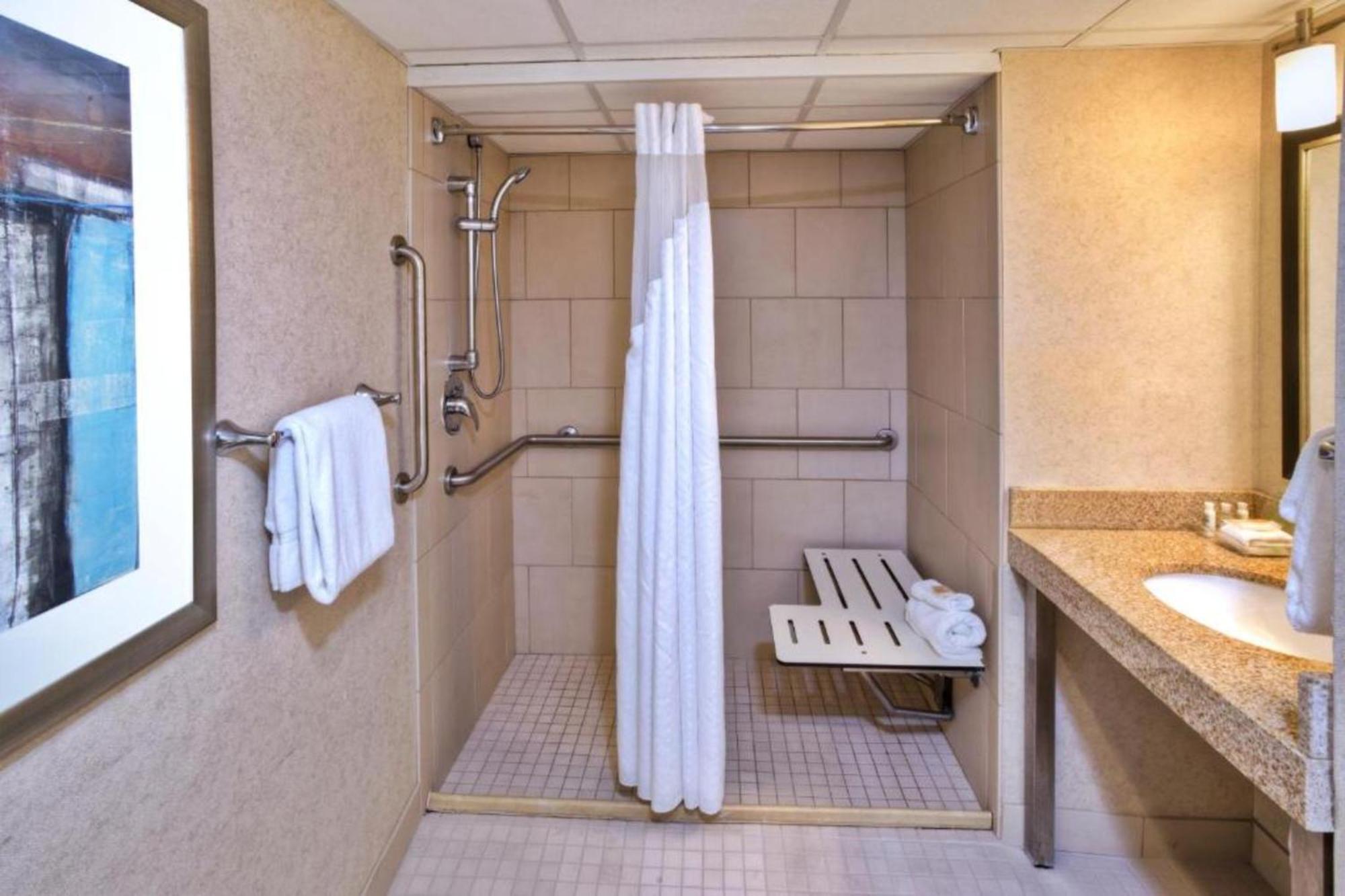 Holiday Inn Detroit Northwest - Livonia By Ihg Extérieur photo